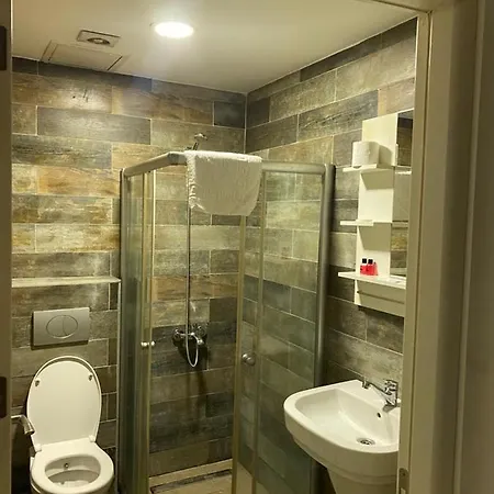 Adams Apartmanhotel *